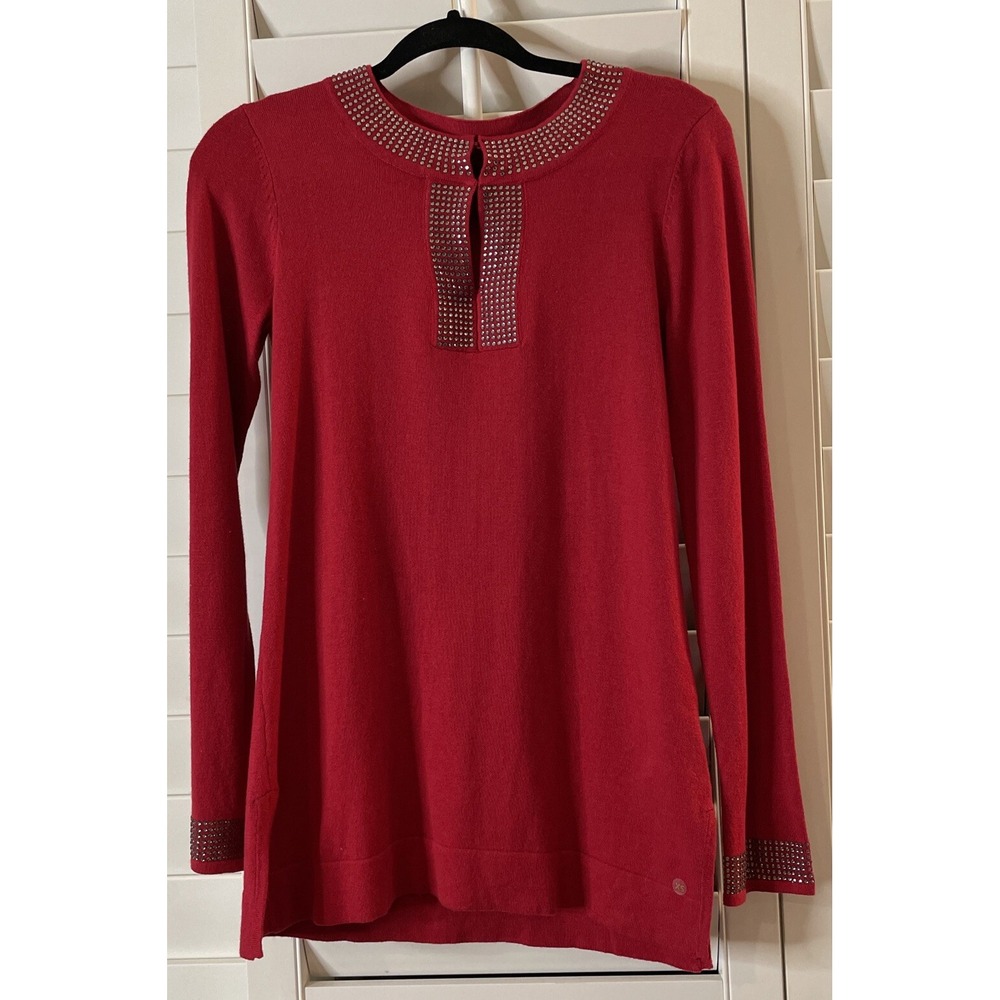 Dana Buchman Women XS Sweater Red Studded Neckline Keyhole Long Sleeve Tunic NEW